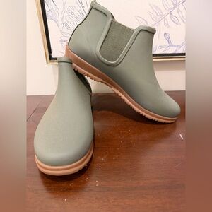 Bogs Sweet Pea Green and Brown Rain Boots